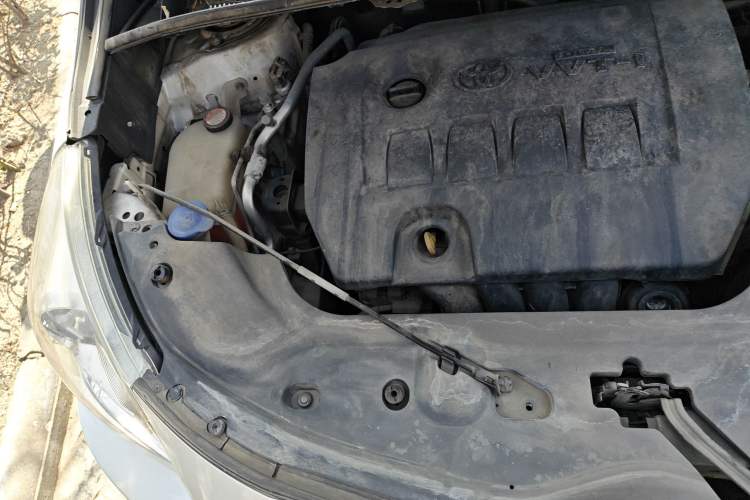 Used Toyota Verso 2015 180E CVT Crossover Edition Engine Bay Right