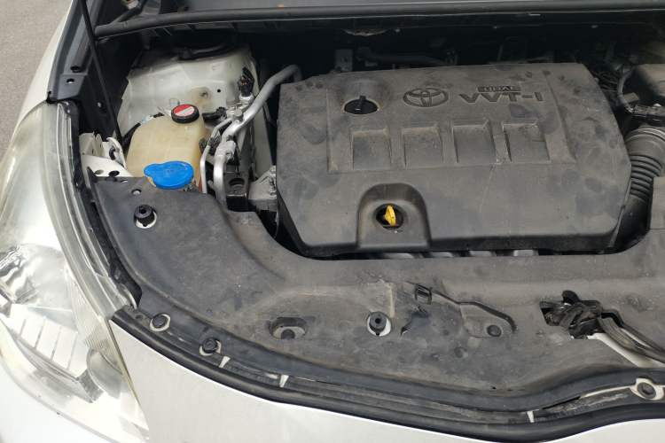 Used Toyota Verso 2015 180E CVT Crossover Edition Engine Bay Right