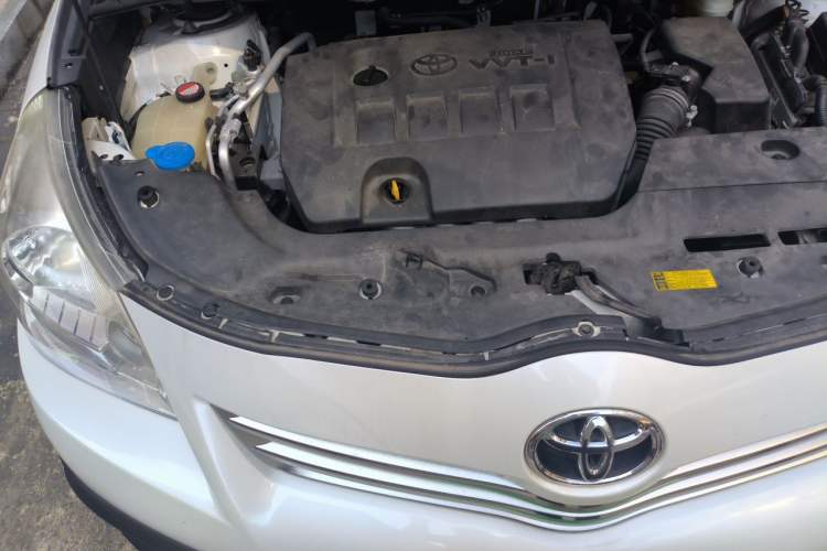 Used Toyota Verso 2015 180E CVT Crossover Edition Engine Bay Right