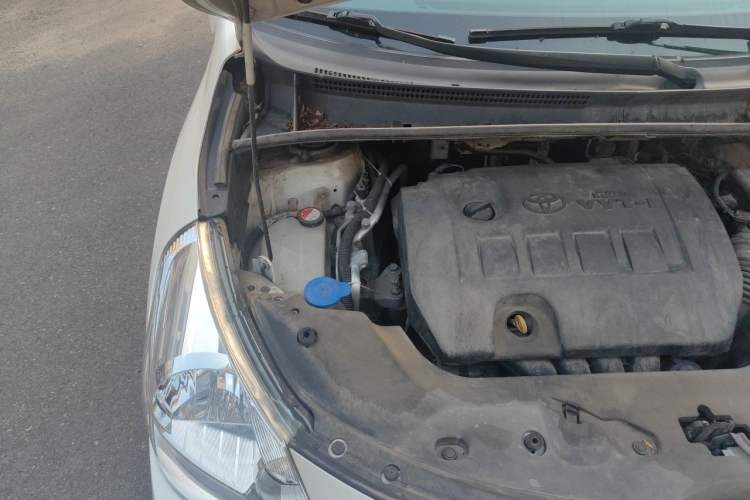 Used Toyota Verso 2015 180E CVT Crossover Edition Engine Bay Right