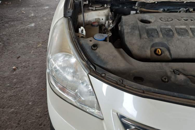 Used Toyota Verso 2015 180E CVT Crossover Edition Engine Bay Right