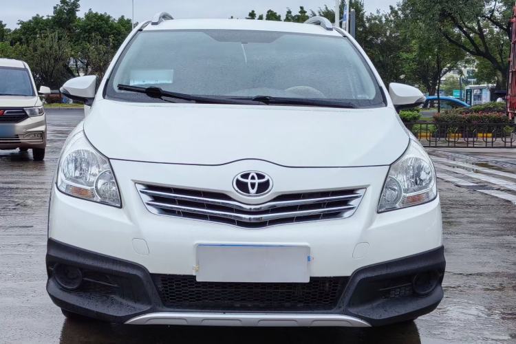 Used Toyota Verso 2015 180E CVT Crossover Edition Exterior 1