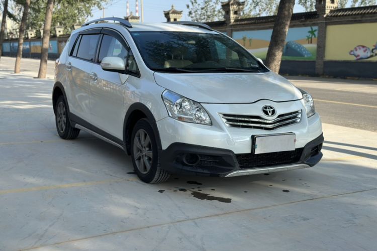 Used Toyota Verso 2015 180E CVT Crossover Edition Exterior 1