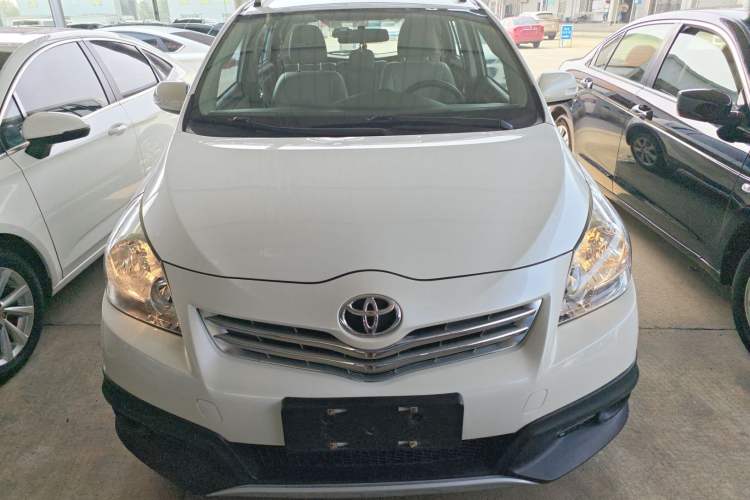 Used Toyota Verso 2015 180E CVT Crossover Edition Exterior 1
