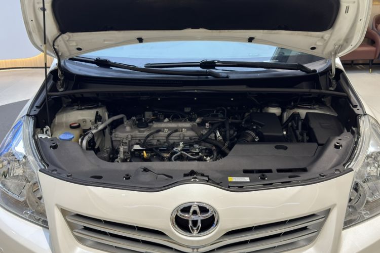 Used Toyota Verso 2015 180E CVT Crossover Edition Exterior 2