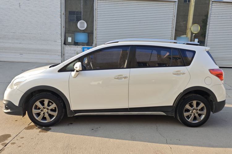 Used Toyota Verso 2015 180E CVT Crossover Edition Exterior 2
