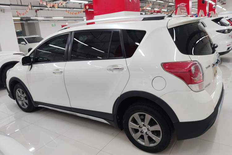 Used Toyota Verso 2015 180E CVT Crossover Edition Exterior 3