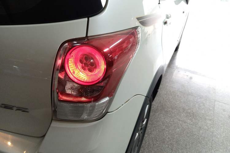 Used Toyota Verso 2015 180E CVT Crossover Edition Exterior 3