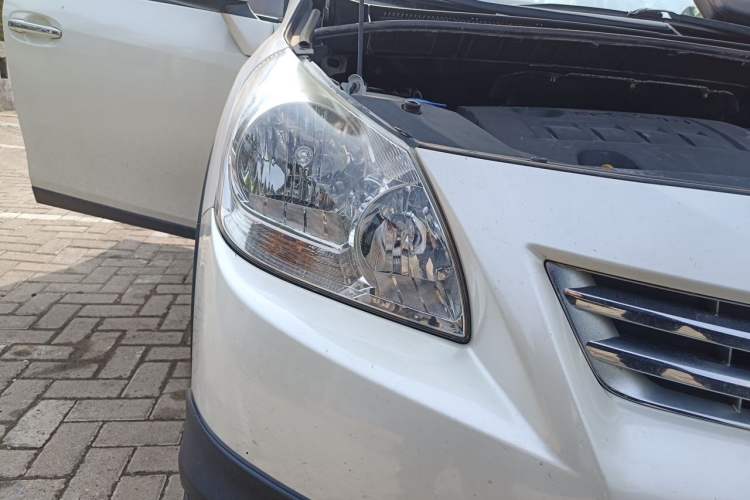 Used Toyota Verso 2015 180E CVT Crossover Edition Exterior 6