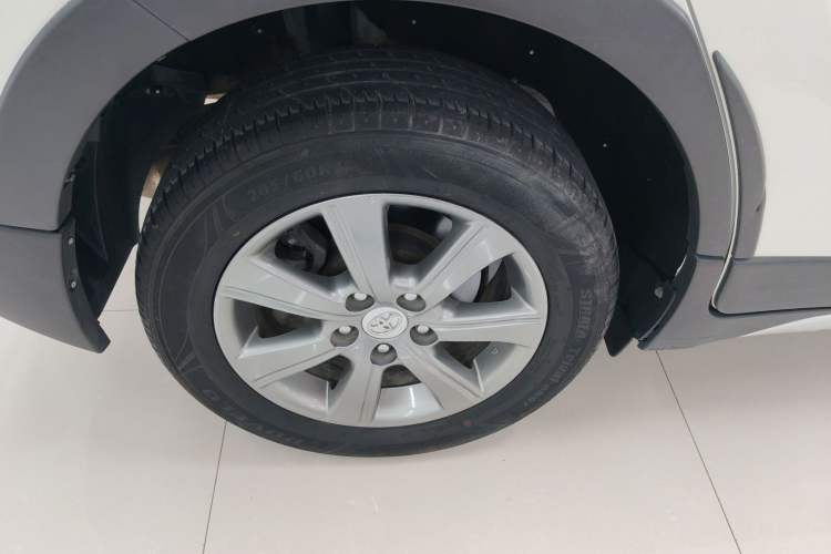 Used Toyota Verso 2015 180E CVT Crossover Edition Exterior 8