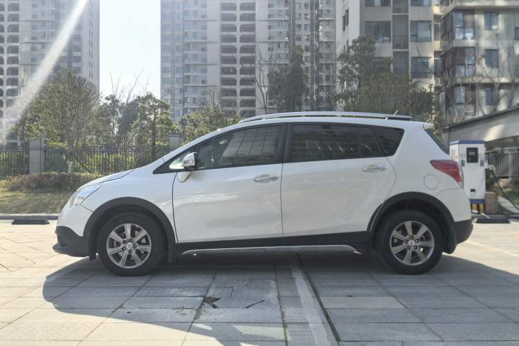 Used Toyota Verso 2015 180E CVT Crossover Edition Exterior 9