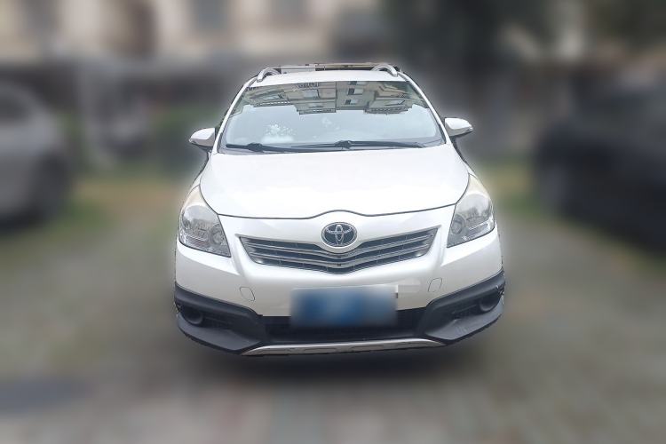 Used Toyota Verso 2015 180E CVT Crossover Edition Front