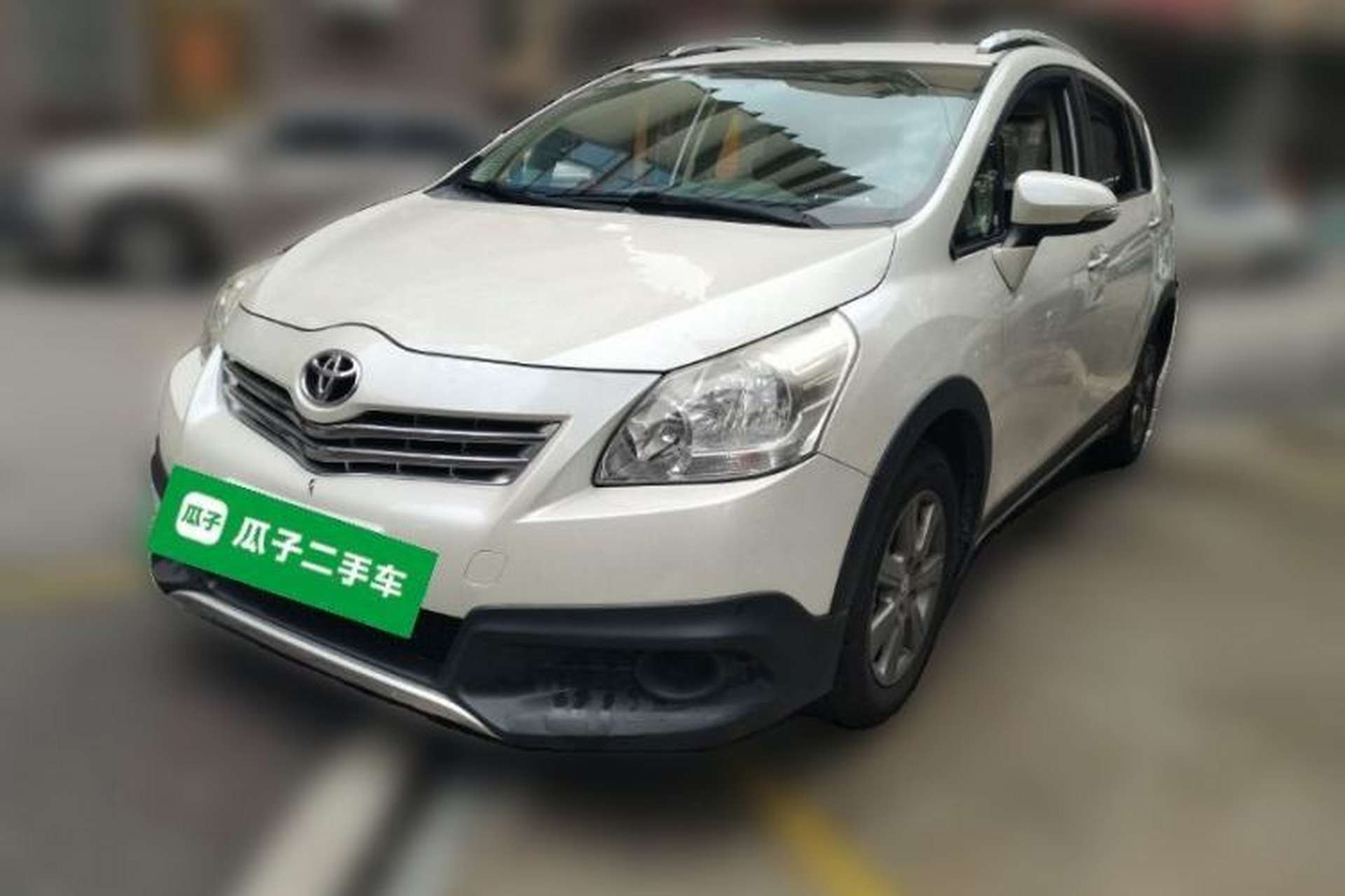 Used Toyota Verso 2015 180E CVT Crossover Edition Front Left 45 Deg