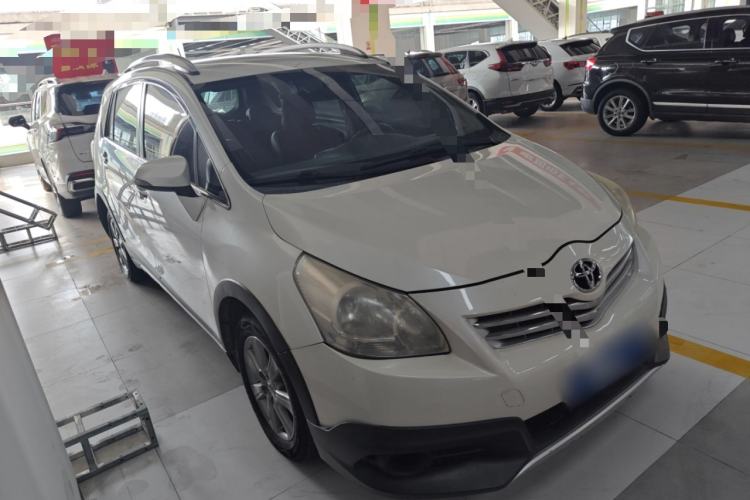 Used Toyota Verso 2015 180E CVT Crossover Edition Front Right 45 Deg
