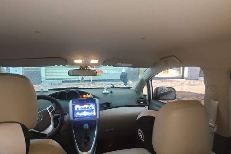 Used Toyota Verso 2015 180E CVT Crossover Edition Headliner