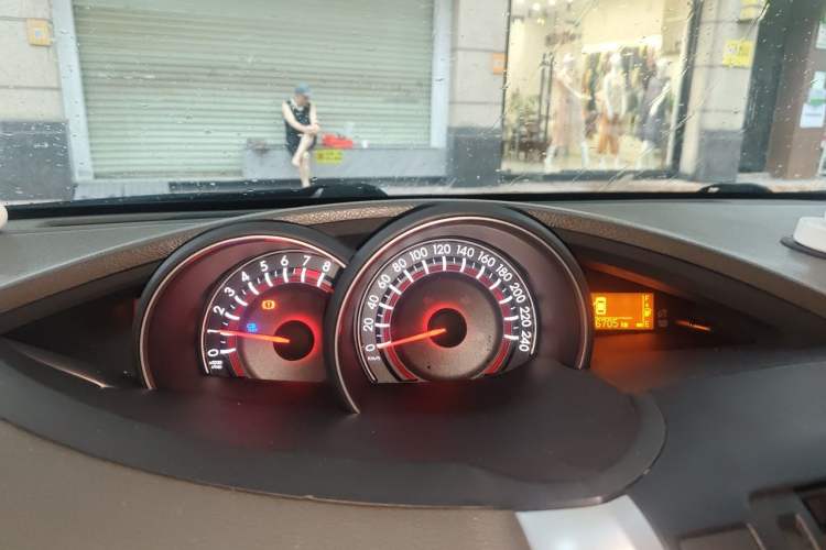 Used Toyota Verso 2015 180E CVT Crossover Edition Instrument Cluster