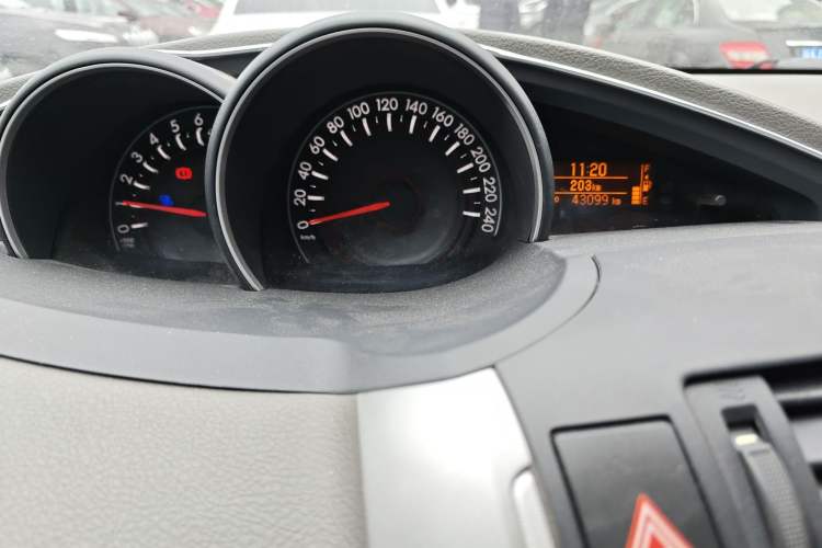 Used Toyota Verso 2015 180E CVT Crossover Edition Instrument Cluster