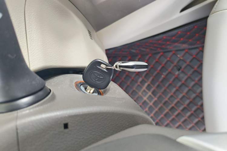 Used Toyota Verso 2015 180E CVT Crossover Edition Interior 1