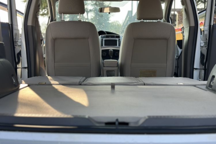 Used Toyota Verso 2015 180E CVT Crossover Edition Interior 10