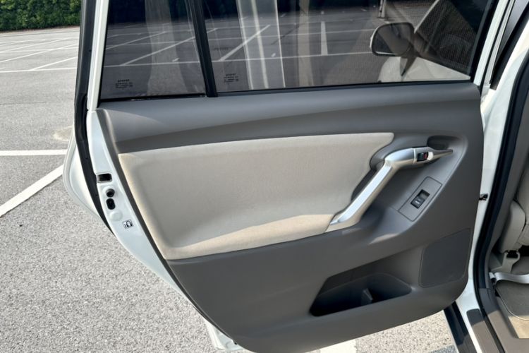 Used Toyota Verso 2015 180E CVT Crossover Edition Interior 11