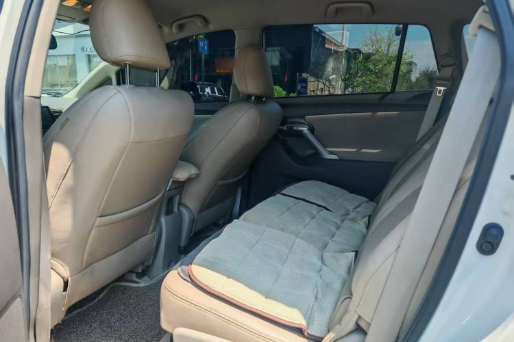 Used Toyota Verso 2015 180E CVT Crossover Edition Interior 2