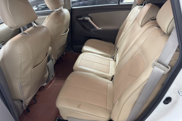 Used Toyota Verso 2015 180E CVT Crossover Edition Interior 2