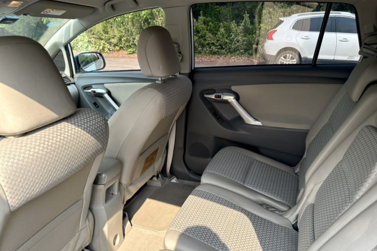 Used Toyota Verso 2015 180E CVT Crossover Edition Interior 2