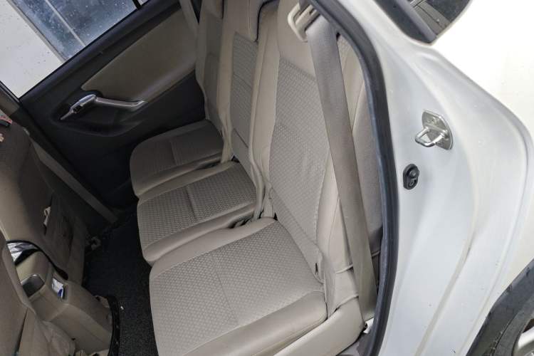 Used Toyota Verso 2015 180E CVT Crossover Edition Interior 4