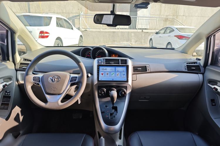 Used Toyota Verso 2015 180E CVT Crossover Edition Interior 5