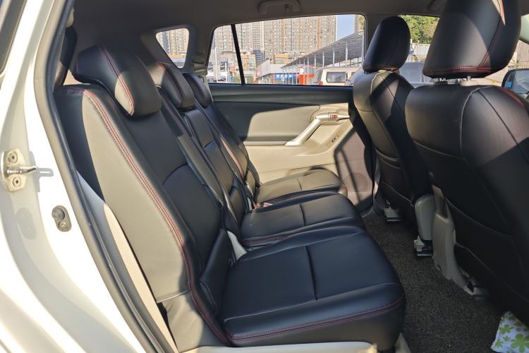 Used Toyota Verso 2015 180E CVT Crossover Edition Interior 6