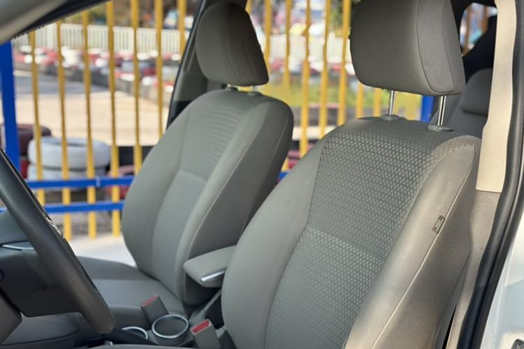 Used Toyota Verso 2015 180E CVT Crossover Edition Interior 7