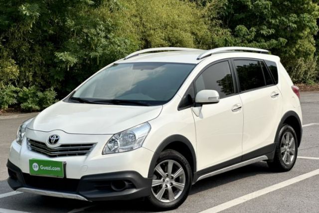 Used Toyota Verso 2015 180E CVT Crossover Edition