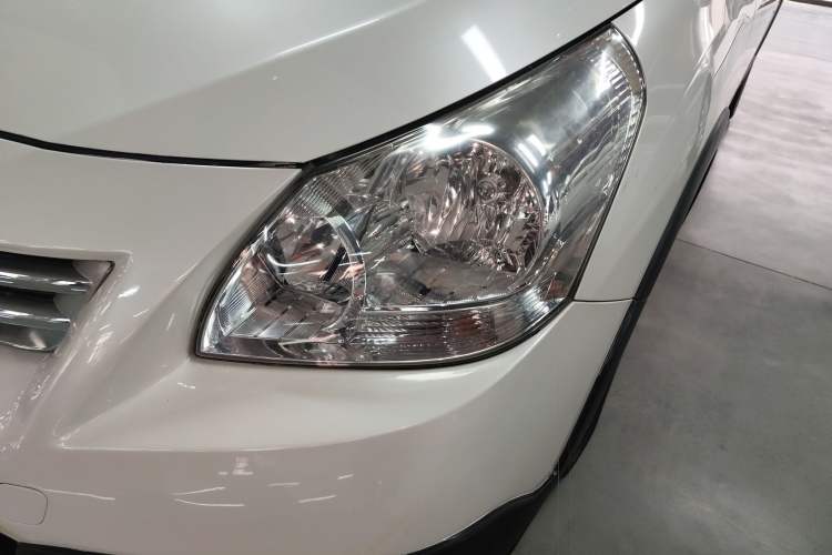 Used Toyota Verso 2015 180E CVT Crossover Edition Left Front Headlight