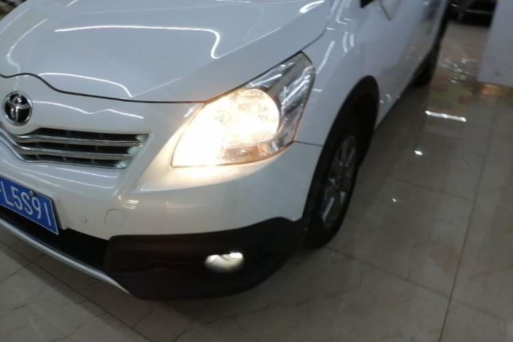 Used Toyota Verso 2015 180E CVT Crossover Edition Left Front Headlight
