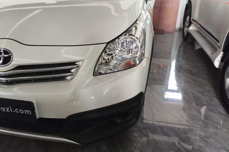 Used Toyota Verso 2015 180E CVT Crossover Edition Left Front Headlight