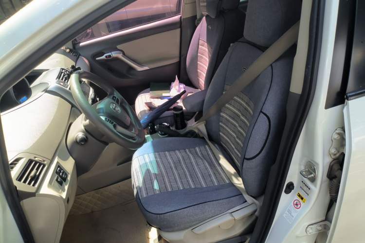 Used Toyota Verso 2015 180E CVT Crossover Edition Left Front Seat