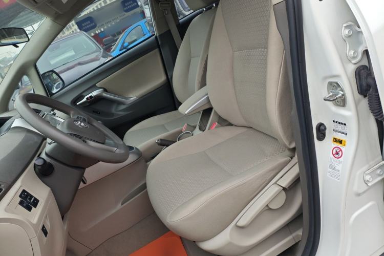 Used Toyota Verso 2015 180E CVT Crossover Edition Left Front Seat