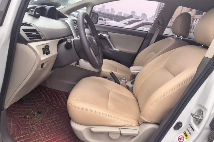 Used Toyota Verso 2015 180E CVT Crossover Edition Left Front Seat