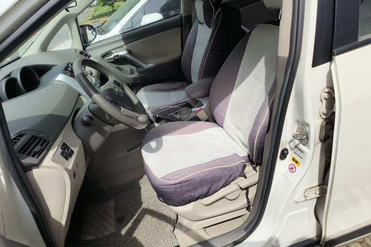 Used Toyota Verso 2015 180E CVT Crossover Edition Left Front Seat