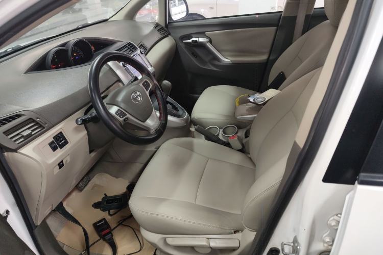 Used Toyota Verso 2015 180E CVT Crossover Edition Left Front Seat