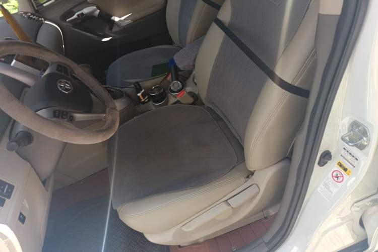 Used Toyota Verso 2015 180E CVT Crossover Edition Left Front Seat