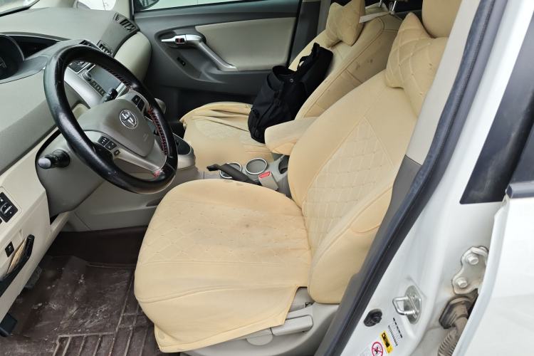 Used Toyota Verso 2015 180E CVT Crossover Edition Left Front Seat