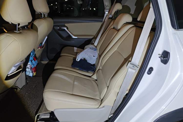 Used Toyota Verso 2015 180E CVT Crossover Edition Left Rear Seat