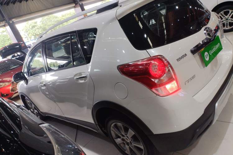 Used Toyota Verso 2015 180E CVT Crossover Edition Left Side