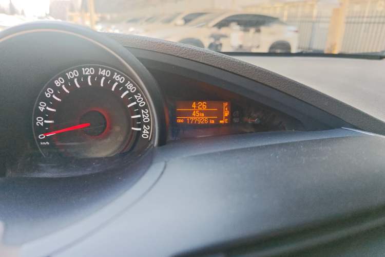 Used Toyota Verso 2015 180E CVT Crossover Edition Odometer Close Up