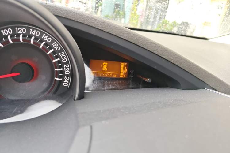 Used Toyota Verso 2015 180E CVT Crossover Edition Odometer Close Up