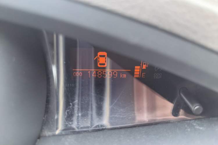 Used Toyota Verso 2015 180E CVT Crossover Edition Odometer Close Up