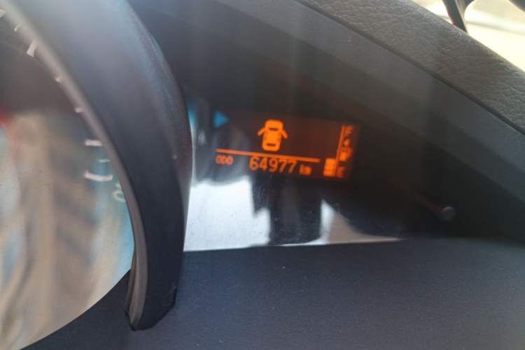 Used Toyota Verso 2015 180E CVT Crossover Edition Odometer Close Up
