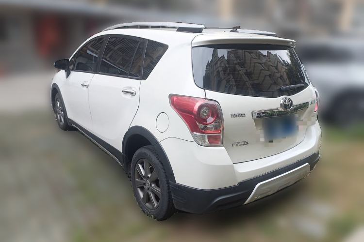 Used Toyota Verso 2015 180E CVT Crossover Edition Rear Left 45 Deg