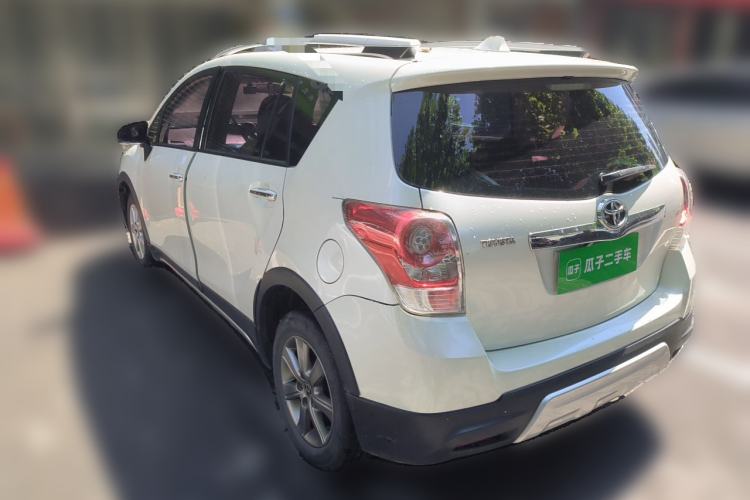 Used Toyota Verso 2015 180E CVT Crossover Edition Rear Left 45 Deg